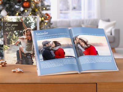Pixum Photo Book as year review in the Christmas atmosphere.